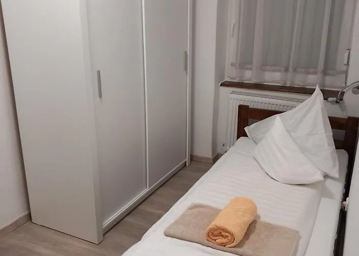 Saba Vendeghaz Lägenhet